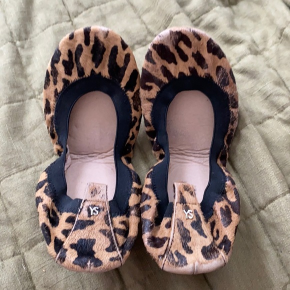 YS Cheetah FoldAble Leather Flats